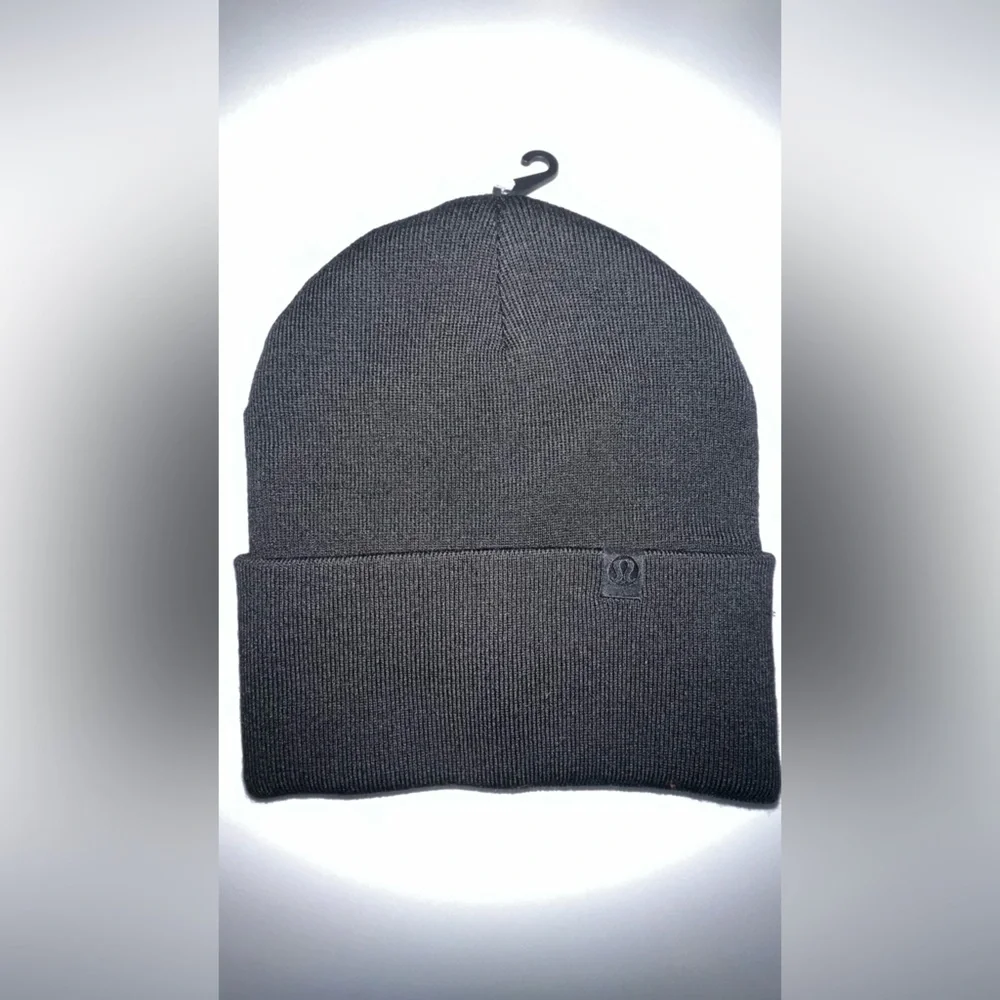 Lululemon Warm Revelation Beanie Black O/S